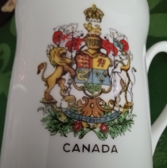 Windsor Bone China Canadian Centennial Commemorative Mug - Picture 3 of 8